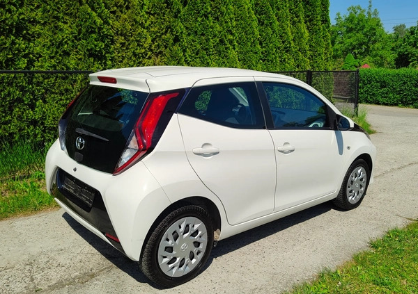 Toyota Aygo cena 44990 przebieg: 37000, rok produkcji 2019 z Sulejów małe 154